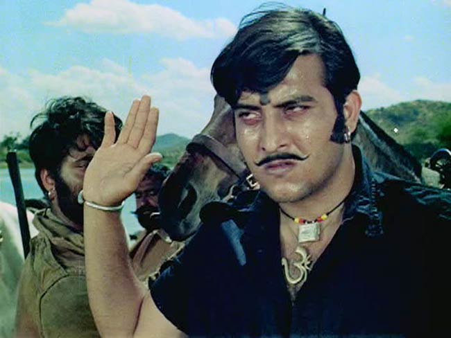 Vinod Khanna Ends His Dramatic Journey of Life at 70
